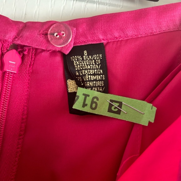 100% Silk Dana Buchman Fushia Skirt with embroidered flowers - Picture 6 of 7